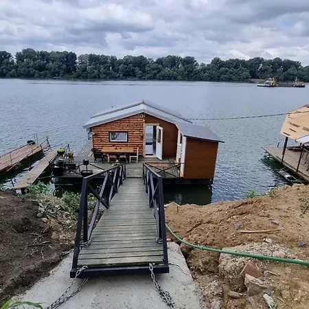 Splav Na Dan Waterhouse Holiday home Belgrade