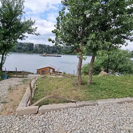 Splav Na Dan Waterhouse Belgrade